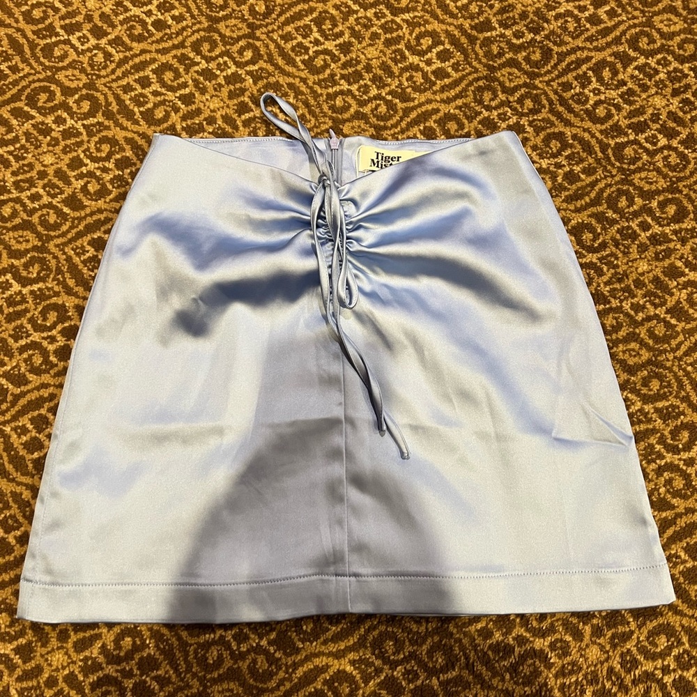 Tiger mist mini blue silk skirt size xs